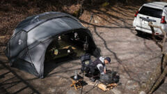 【ソロキャンプ道具25選】歴2年のキャンパーさん取材！黒で統一されたおしゃれなキャンプギアやドームテントをご紹介！